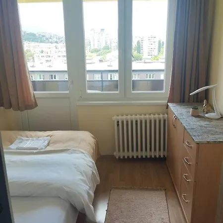 Suncani Grbavica Apartment *